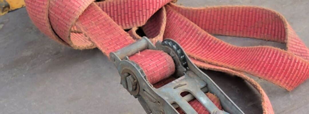 What To Know About Horizontal vs. Vertical E-track Straps